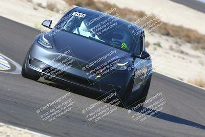 media/Nov-08-2025-Speed Ventures (Sat) [[1c7a6332f5]]/TC B/Session 1 (Turn 3)/